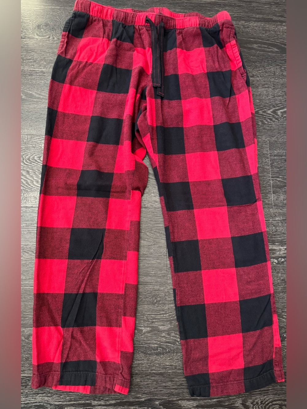 Old Navy Red and Black Flannel Pajama Pants. Large.